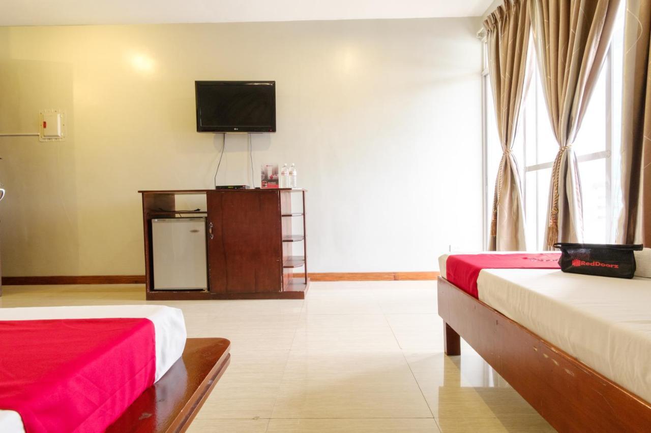 Reddoorz Near Camp Montelibano Hotel Bacolod Eksteriør billede